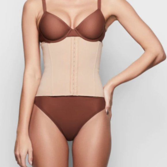 SKIMS WAIST TRAINER Size Small - Picture 2 of 2